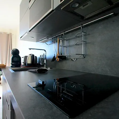 Petit Coin De Paradis Refait A Neuf Dans Avec Piscine Et Pool House Vue Splendide Sur La Mer! Apartmán *