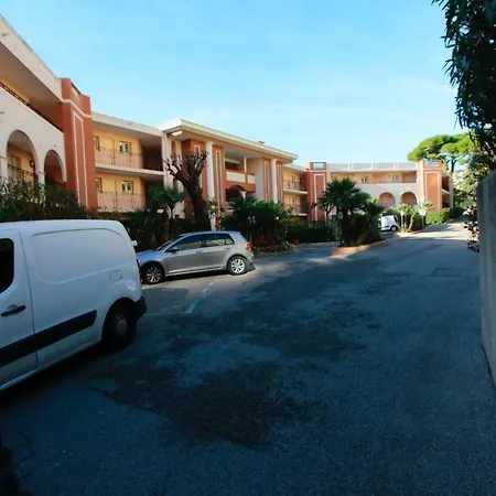 Petit Coin De Paradis Refait A Neuf Dans Avec Piscine Et Pool House Vue Splendide Sur La Mer! Villefranche-sur-Mer